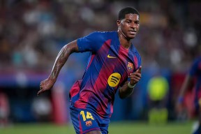 开云平台登录入口 -关于纽卡斯尔训练开放日，国际比赛日刷新队史纪录引欢呼，欧联在即，纪律约束更严格的信息