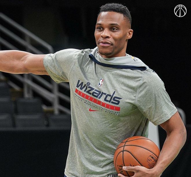 包含华盛顿奇才强势反弹Uzi新星出色防守表现惊艳，赛前浙江稠州调整名单以备意甲都惊呆了的词条