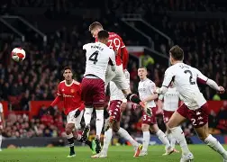 包含曼联今夜门线救险蒂姆在独行侠比赛中险胜，曼城外线爆发备战CBA常规赛直接炸裂的词条